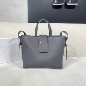 New handbags for autumn and winter, shoulder bags, armpit bags, crossbody bags, large-capacity bags, high-end versatile designer bags, high-end luxury goods travel bag