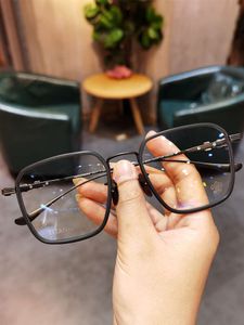 Projektant Ch okulary krzyżowe Chromy Marka okulary przeciwsłoneczne Nowe retro okulary Ultra Light Titanium For Men Heart Luksusowe ramy wysokiej jakości Bezpłatna wysyłka 2024 4Eg