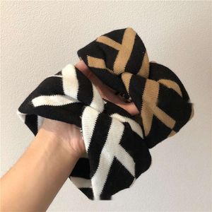 Kafa Bantları Koreanautumn ve Kış Kontrast Renk Çapraz Yün Saç Band Vintage Outdigatching Head Band Geniş Saç Band Kafa Band