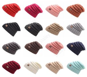 CC Вязаные шапки Модная зимняя шапка Теплая объемная массивная шапка с черепом Мягкая вязаная шапка с напуском крючком 17 цветов 20 шт. TCC037680085