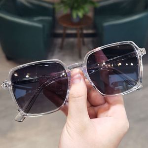 Projektant Ch okulary krzyżowe Chromy Marka okulary przeciwsłoneczne Wysokiej jakości wszechstronne dla mężczyzn kobiety Ultra Light Plate Protection Serce Luksusowe ramy okularyczne O62F