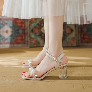 Sandaler 32-39 Silver High Heels Kvinnor Summer Small Size 32 33 Pärlor Ankle Strap Transparent Crystal Chunky Heel Shoes