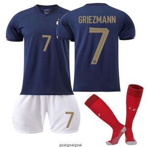 2022 Världscupen Frankrike Home Jersey nummer 7 Griezmann nummer 10 Mbappe nummer 9 Giroud nummer 19 Benzema