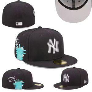 Ny monterad hatt män kvinnor designer baseball hattar brev hip hop sport full stängd platt mössa broderi cap w-12