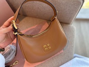 Modedesigner Lady Lady Bags Italian -Style Women's Shoulder Bags Top Leather Crossbody Bags Classic Trend Bags Ms Black Brown White Pink Handbag