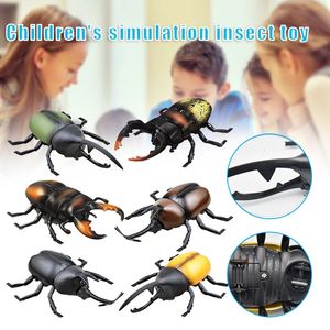 Electric Simulation Beetle Toy med fjärrkontroll Batteridriven realistisk insekt Toy Novelty Birthday Present for Kids RC Animal 231229