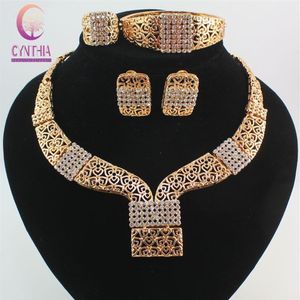 Ny Nobler Dubai Design Fashion Costume Crystal Necklace Hitta Dubai 18K Gold Plated Gorgeous Shining Smyckesuppsättningar259c