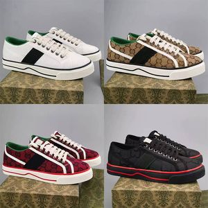 Tennis 1977 Casual Shoes Luxurys Designers Mens Shoe Italy Green And Red Web Stripe Rubber Sole Stretch Cotton Low Men