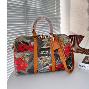 6a kvalitetsdesignväska på väskor duffle påsar resväskor utomhus äkta lädertryck ränder bokstav mjuk enstaka överdimensionera designer bagagepåsar