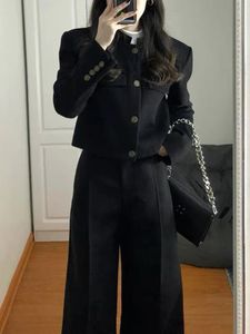 Черный комплект из двух предметов, осень 2023, укороченный пиджак с длинными рукавами и круглым вырезом, пальто, широкие брючные костюмы с высокой талией 231228