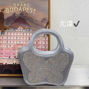 Couro envernizado brilhante, laço de strass brilhante e fosco, cesta de vegetais, bolsa pequena, balde de banquete, bolsa crossbody de mão 231229