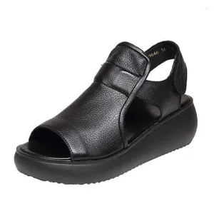 Sapatos de vestido sandálias femininas 2023 verão casual cunhas de sola grossa salto médio senhoras plataforma de borracha praia escritório sandalias femininas