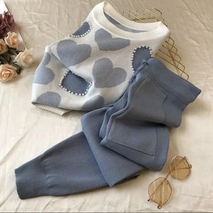 Women's Two PIECE SETS knitting Short sleeve pants Love printed knitted 2 Piece Set Women short sleeve beading Sweater tops+Capris pants Suit casual Tracksuit