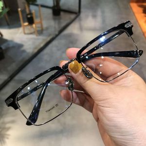 Projektant CH Cross Glasses Rame Chromy Marka Okulary przeciwsłoneczne Nowe modne wszechstronne okulary dla mężczyzn kobiety Pure Titanium Pół Business Serce High Quality VS3P