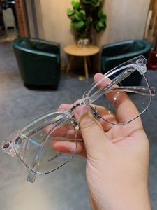 Designer ch Cross Glasses Frame Chromes Märke Solglasögon Halv Retro för män Kvinnor Ultra Light Titanium Myopia Flat Heart Luxury Högkvalitativ glasögonramar WNFK