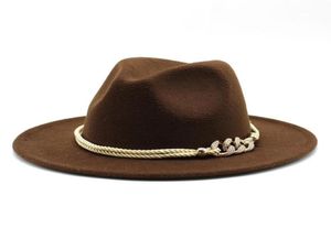 Geniş Kötü Şapkalar Kadın Erkekler Yün Feder Fedora Panama Tarzı Kovboy Trilby Party Resmi Elbise Şapka Büyük Boyut Beyaz 5860cm A9562946