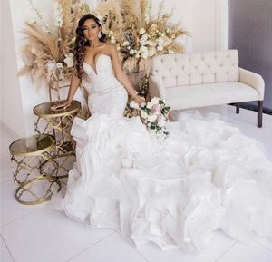 Abito da sposa a sirena Sweetheart Ruffles Treno lungo Tulle Pizzo Perline Perle Abiti da sposa formali Abiti da sposa personalizzati