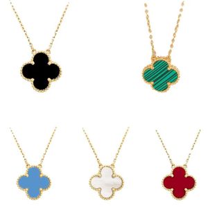 Collane placcate oro 18 carati Collana di design di lusso Fiori Quadrifoglio Cleef Collana con pendente Fashional Regalo di gioielli per feste di nozze