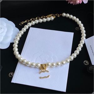 Fashion Letter Diamond Pendant Necklace Pearl Chains Designer Necklaces Women Choker New Party Wedding Gift Brand Pendants 18K Gold Plated High Sense Jewelry