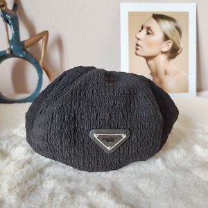 Yeni yüksek kaliteli sokak kapağı moda şapkalar tasarımcıları erkekler için kadın tasarımcı cappello klasik üçgen rahat bere23001