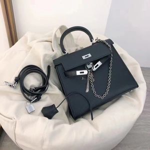 New Arrival 2023 KL-bag chain Commuter Totes Designer Luxury Womens Shoulder Bags Women Crossbody bag Top-quality genuine leather Casual Totes CHP-039