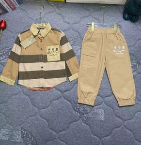 Designer infantil B novo algodão puro manga comprida primavera e outono camisa infantil, camiseta de verão com lapela para menino + calças de trabalho