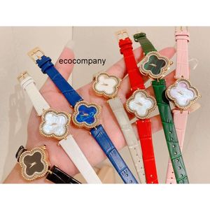 Van Causal Designer Cleefly Luxury Fashion Luxury Cleefly Women Van Watch Wristwatch Alhambra New Niche Four Leaf Clover Light Casual Armband Temperament Inl 1S48