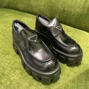 Monolith Designer-Slipper mit dicken Absätzen, matt, runde Zehenpartie, einteilig, für Damen, lässig, rutschfest, Oxford, dickes Dreieckslogo, schwarz-weißes Leder, luxuriöse Abendschuhe