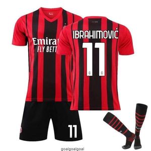 21-22AC Milan Home Jersey 11 Ibrahimovic 9 Giroud Jersey Futbol Forması Hızlı Kurutma Seti