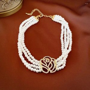 Pendant Necklaces Retro Affordable Luxury Flower Multi-Layer Necklace French Minority Sweater Clavicle Chain Women