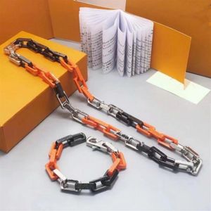 Nya lyxiga smycken Mäns skarvning Titanium Steel Chain Halsband Fashion Högkvalitativ personlig armband Holiday Gift328Q