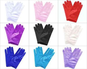 Fem fingrar handskar korta satin kvinnor handled längd svart opera sommartillbehör för gotiska lolita vestidos de fiesta7219195