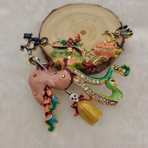 Brooches European And American Retro Art Niche Design Exquisite Craft Three-dimensional Colored Glaze Pumpkin Witch Brooch