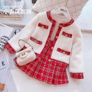 Set di abbigliamento 2023 Set invernale per ragazze Elegante Baby Kids Compleanno Principessa 2 pezzi Bambini Abiti caldi Imbottiti in cotone Cappotti di pelliccia finta Giubbotti