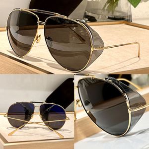 Designer feminino elegante e requintado BRADY SUNGLASSES lente de armação policial de metal oval revestida com filme azul TF900 templo com logotipo de metal T óculos de viagem e férias