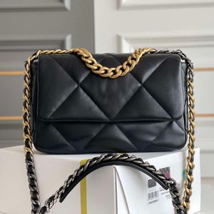 10A Ayna Kaliteli Crossbody Tasarımcı Çanta Kadınlar için 19 Çanak Çantası Kuzu Halin Omuz Çantası 26cm Kuzu Dinek Lüks Flep Torba Elmas Kafe Kutu ile Akşam Çantası