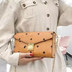 Kadın Tasarımcı Crossbody Bags Deri zarf zinciri çanta kanatları baskılı logo bayan çanta