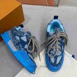 Casual Shoes Luxury Designer Skate Retro Snakesskin Print Denim Rhinestones Men's and Women's Donkey Brand Outdoor B22 Jogging Shoes