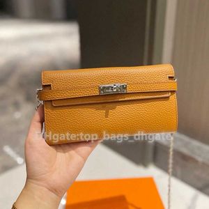 Layer Designerinnen Frauen Modemperamentproce Erste lange Kuhlatten -Lederkartenhalter Freizeitschloss Brieftaschen Cluth Wallet