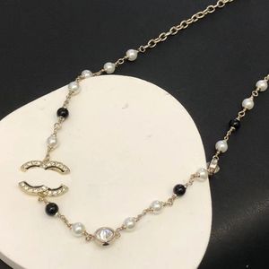 Najlepsze style litera designer designerka naszyjniki złota wysiana marka o wysokiej konsystencji miedzianej naszyjnik Choker łańcuch mody mody kobiet kryształowy ślub