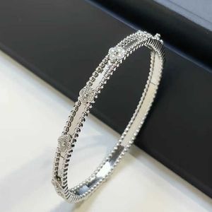 Designer Jewelry Luxury Bracelet VCF Kaleidoscope 18k Gold Van Clover Bracelet with Sparkling Crystals and Diamonds Perfect Gift for Women Girls 3H17