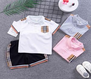 Crianças meninas meninos xadrez agasalho marca moda 2pcs outfits set polo camiseta e calça curta fatos de treino crianças designers roupas4393889