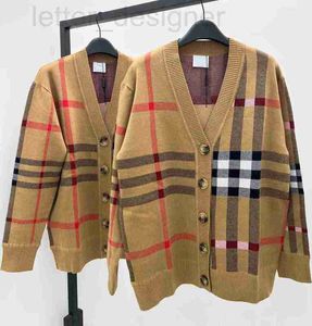 Kvinnors tröjor Designer Luxury Designer Jacket Mens Womens Large Plaid Wool Sticked Cardigan Top Spring Hoodie Fashion Jacket Freeshiping L88L