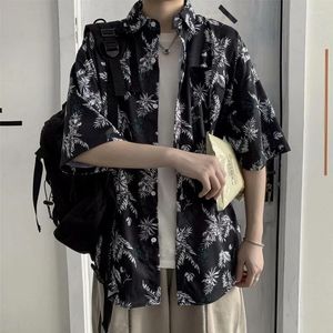 メンズドレスシャツRuffian Shuai Black Shirt Summer Thin Thin Hawaiian Smolal Design Vintage Vintag