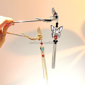 Chinese Style Butterfly Pendant Hair Pin Clips Elegant Hair Sticks Vintage Tassel Hairpins for Women Girls Hair Accessories