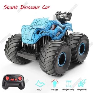 RC CAR BARN TAILS Fjärrkontroll Kids Toy Stand med ljus Spray Dinosaur Stunt Chinese Electric Vehicle Toys for Boys 231230