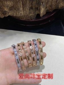 Designer Jewelry Luxury Bracelet VCF Kaleidoscope 18k Gold Van Clover Bracelet with Sparkling Crystals and Diamonds Perfect Gift for Women Girls HULU