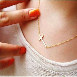 Colares de pingente 1 pc Lady Horizontal Sideways Cross Gold Sliver Banhado Colar Elegante Doce Moda Jóias Women204D