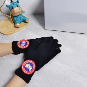 Klasyczne damskie rękawiczki wełniane luksusowe designerskie rękawiczki dla mężczyzn nowe męskie wodoodporne jazda plus aksamitne termiczne fitness motocykl CSD2312301