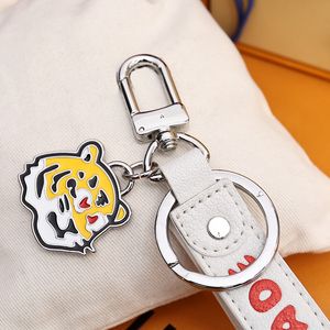 Chłopięcy kreskówki Łańcuchy Key Women Trendy Car Key Key Plecak Wiselant Klucz Pierścieni Projektanci Śliczne tygrysy breloki Animal Animals Akcesoria